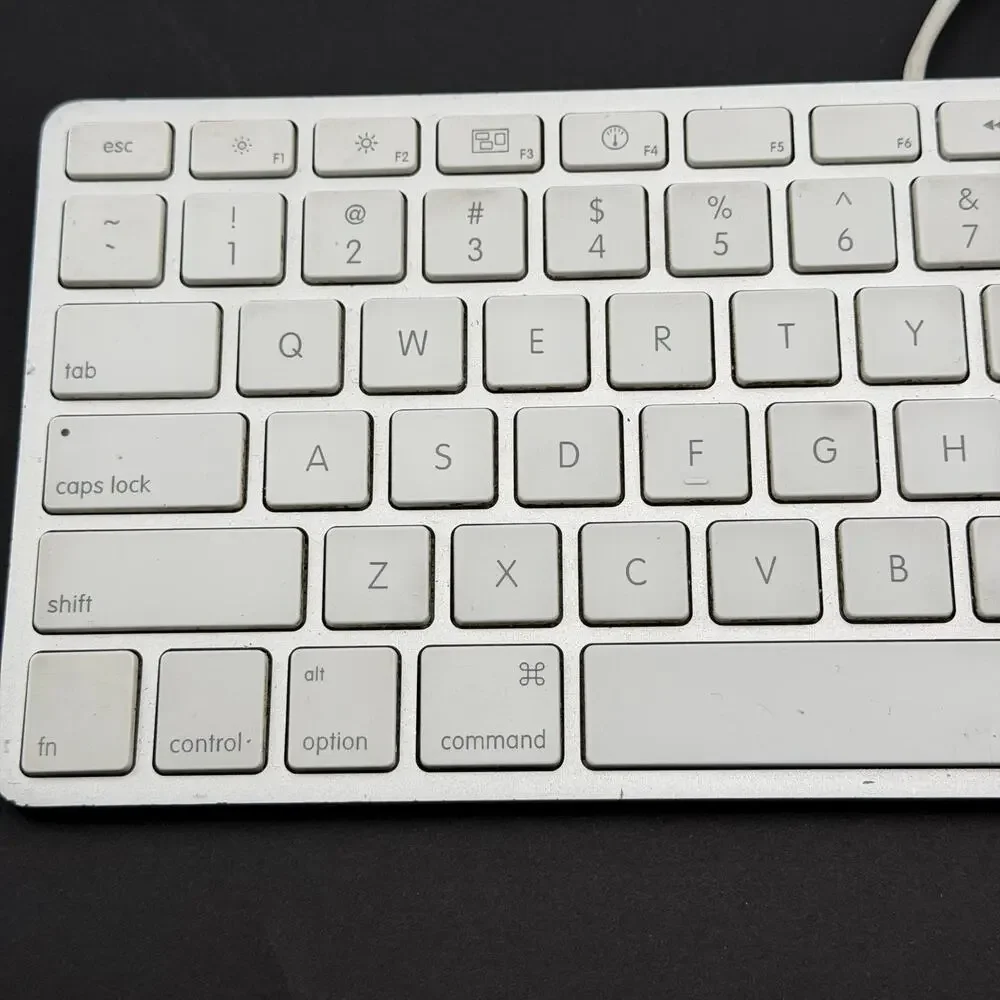 Genuine Apple A1242 Wired USB Keyboard for iMac Mac Mini Mac Pro MB869LL/A